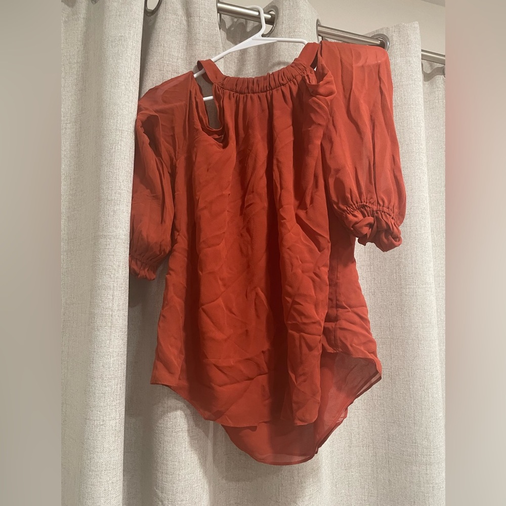 BCBG Maxazria Womens Shirt Size Small Red Long Sleeve